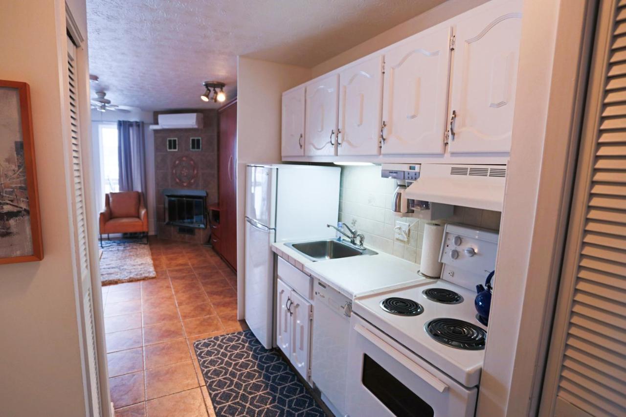 Magog Waterfront Condo Buitenkant foto