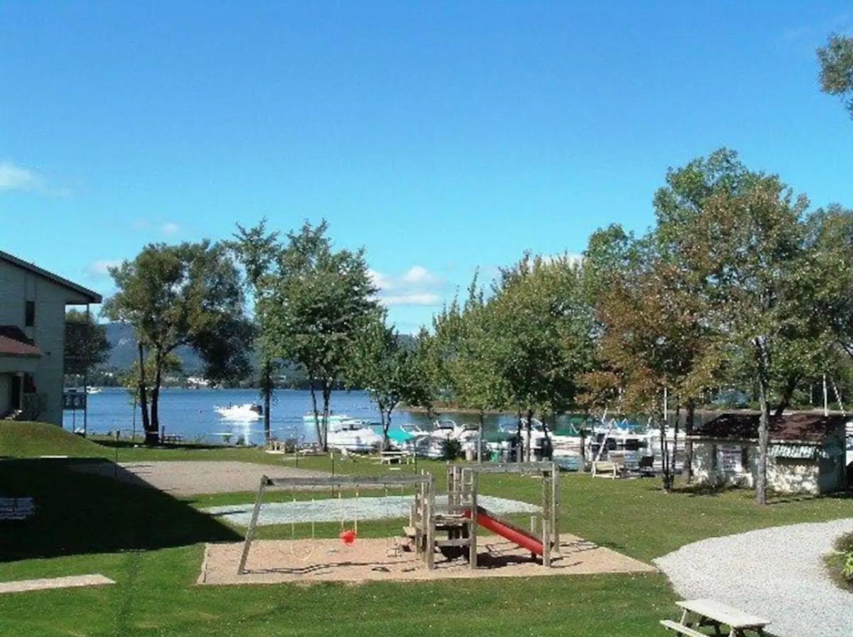 Magog Waterfront Condo Buitenkant foto