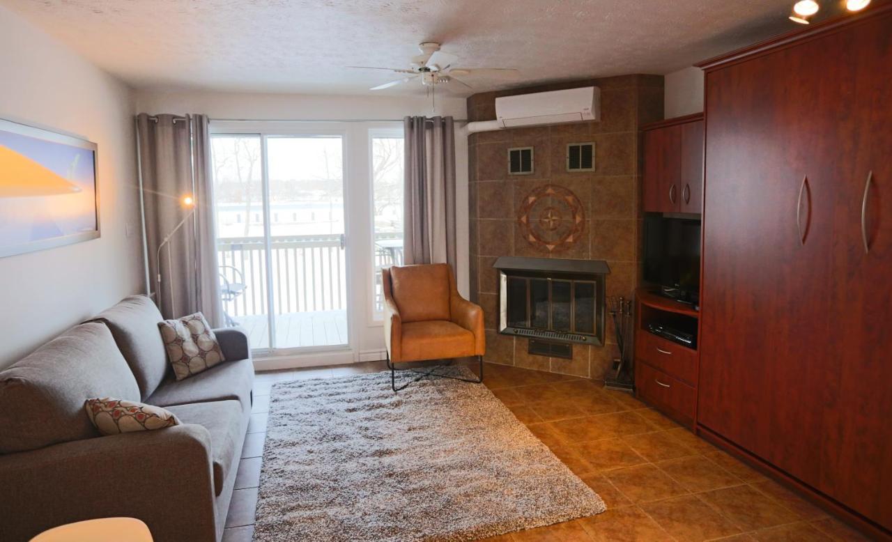 Magog Waterfront Condo Buitenkant foto