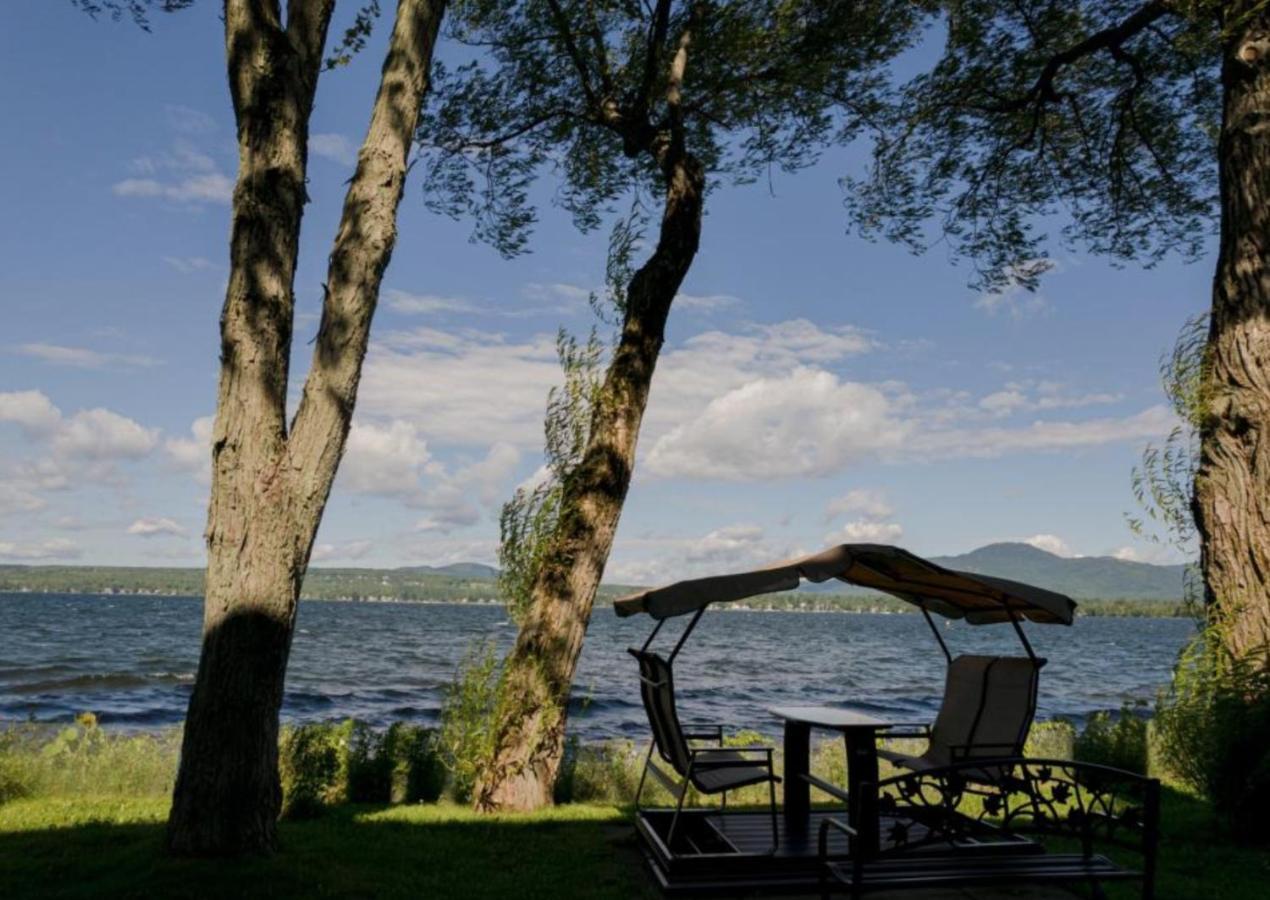 Magog Waterfront Condo Buitenkant foto